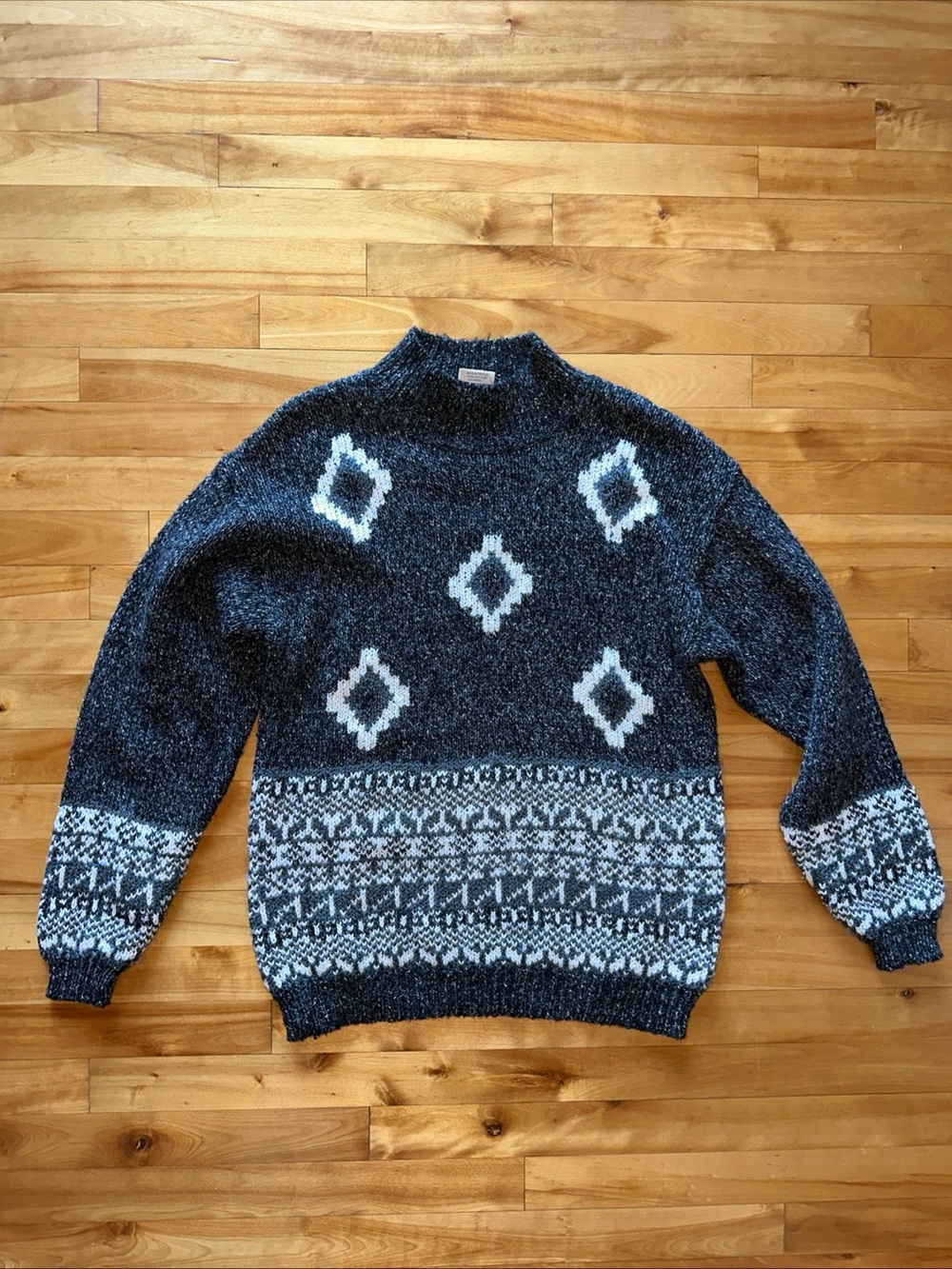 D.D. Sloane Sweater Women’s M Gray Ivory Mock Neck Southwestern Knit Cozy